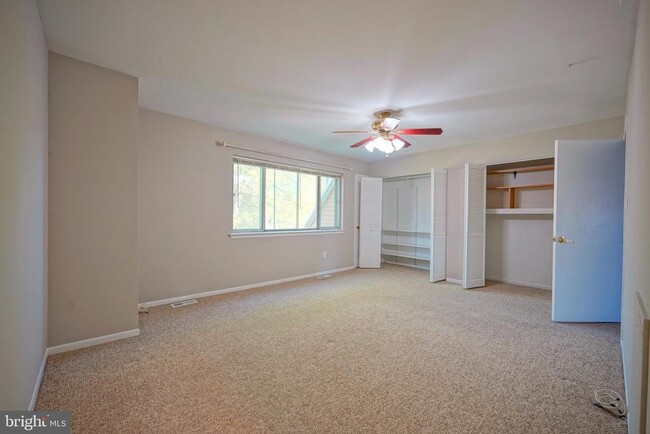 Building Photo - 1035 Pendleton Ct