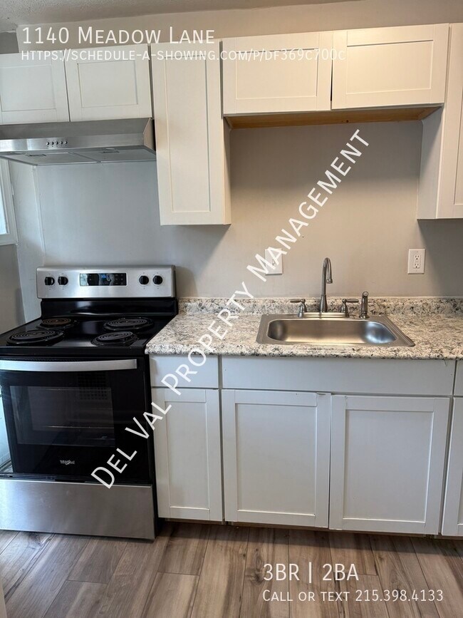 Building Photo - 1140 Meadow Ln
