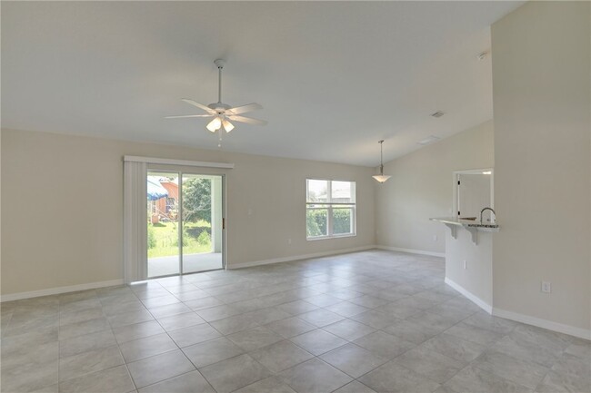 Building Photo - 8336 99th Ct