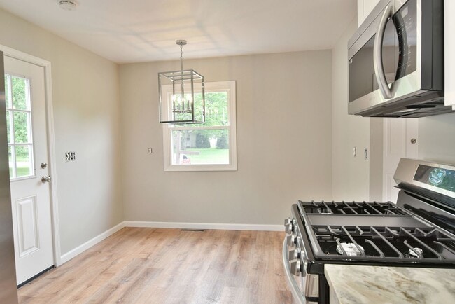 Building Photo - RENTAL AVAILABLE!