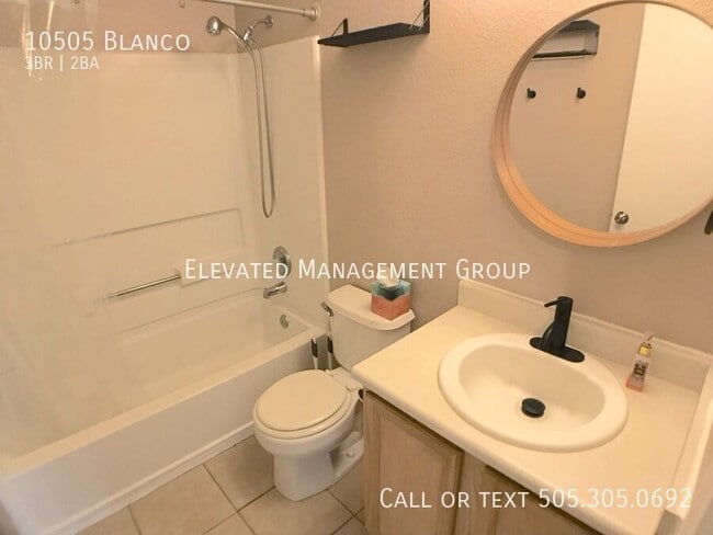 Building Photo - 10505 Blanco-