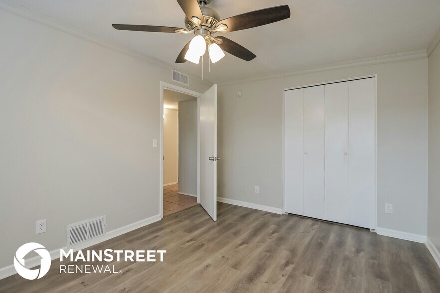 Building Photo - 7651 E Poinciana Dr