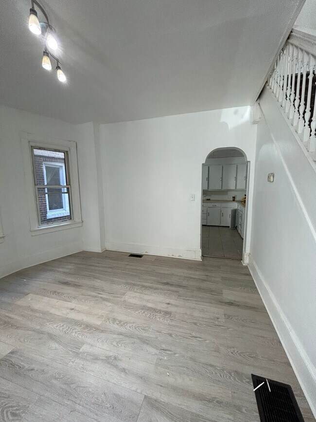 Building Photo - 350 Cleveland Ave