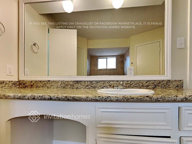 Building Photo - 16915 Bally Castle Dr