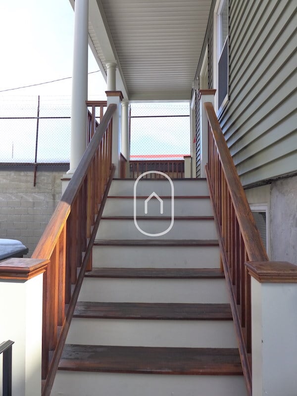 Building Photo - 203 Hillside St