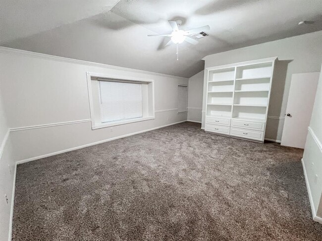 Building Photo - 319 Grand Isle Ln