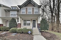 Building Photo - 213 Shadow Glen Dr