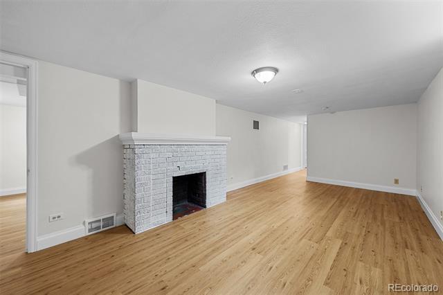 Building Photo - 426 S Race St