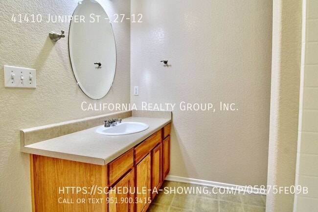 Building Photo - 41410 Juniper St