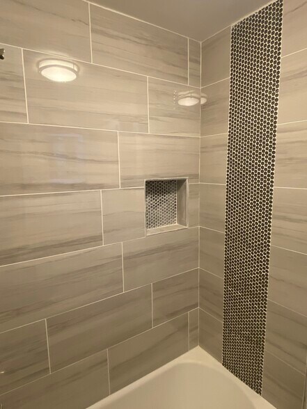 Bathroom - 808 S 49th St