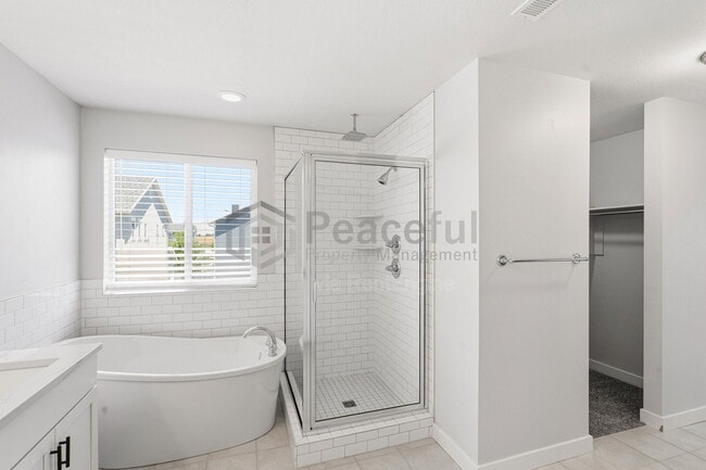 Building Photo - 2102 W 3250 S