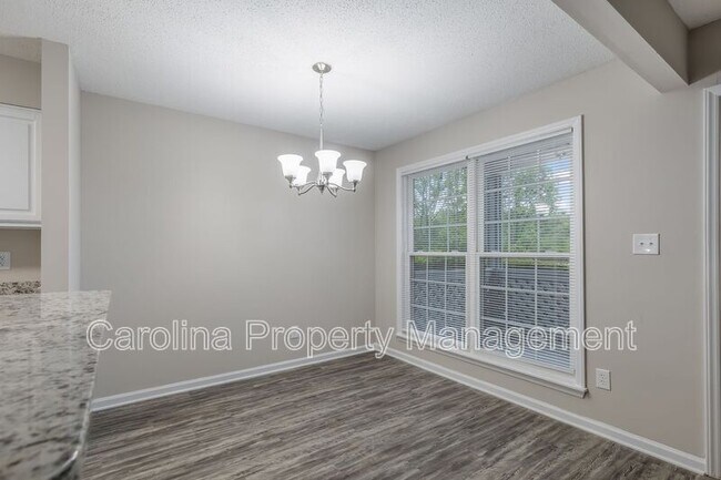 Building Photo - 5867 Harris Grove Ln