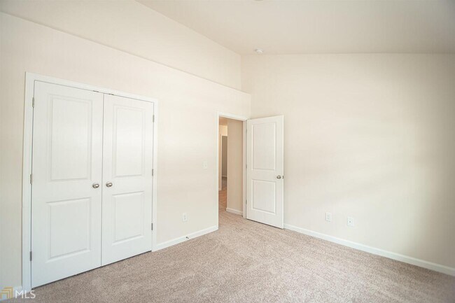 Building Photo - 6045 Williams Rd