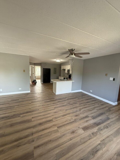 Building Photo - 669 Briar Hill Ln
