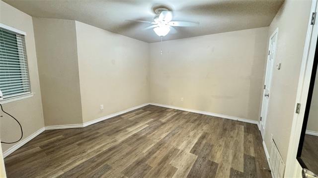 Building Photo - 2304 Balsam Dr