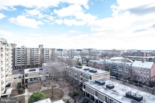 Building Photo - 429 N St SW