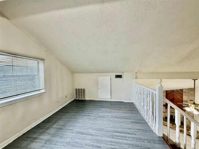 Building Photo - 2603 Quarry Hill Rd
