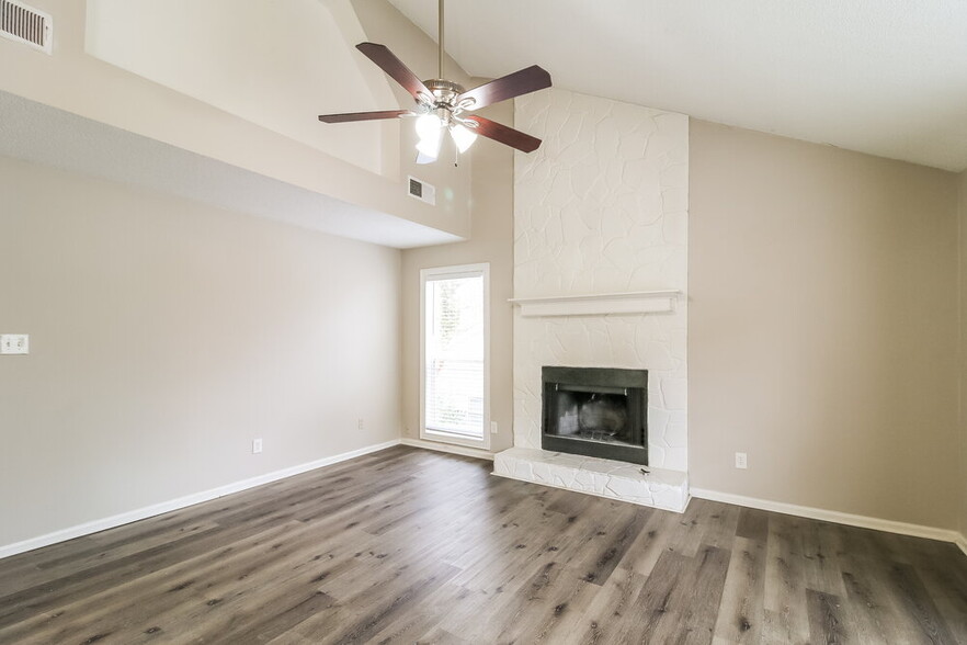 Building Photo - 1507 Sugarplum Pl SW