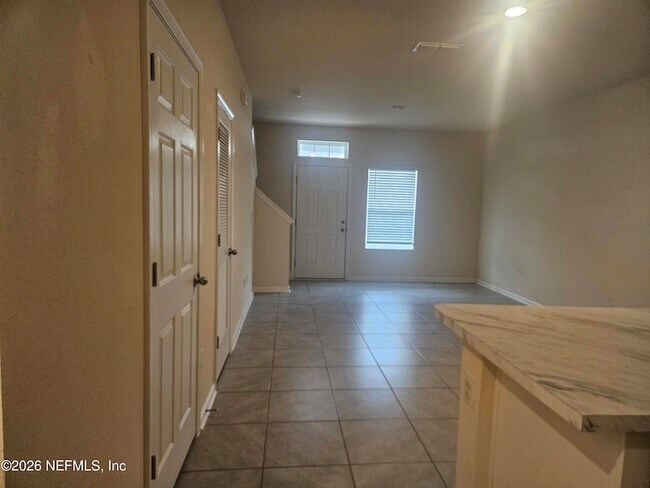 Building Photo - 86640 Shortline Cir