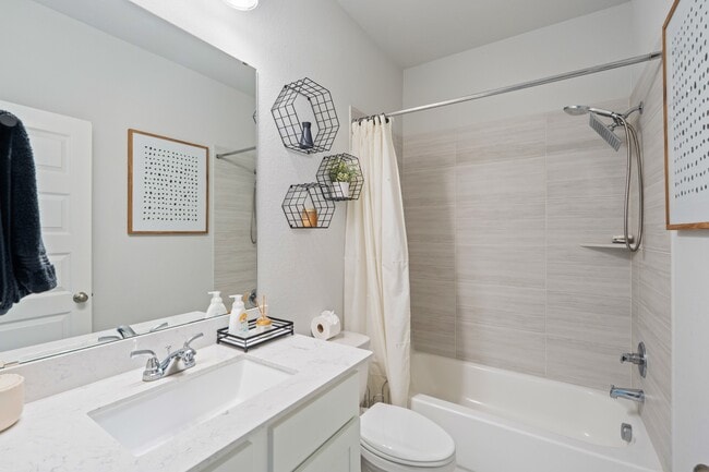 Building Photo - 6907 Myrtle Dr