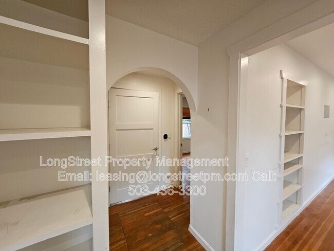 Building Photo - 7209 N Amherst St