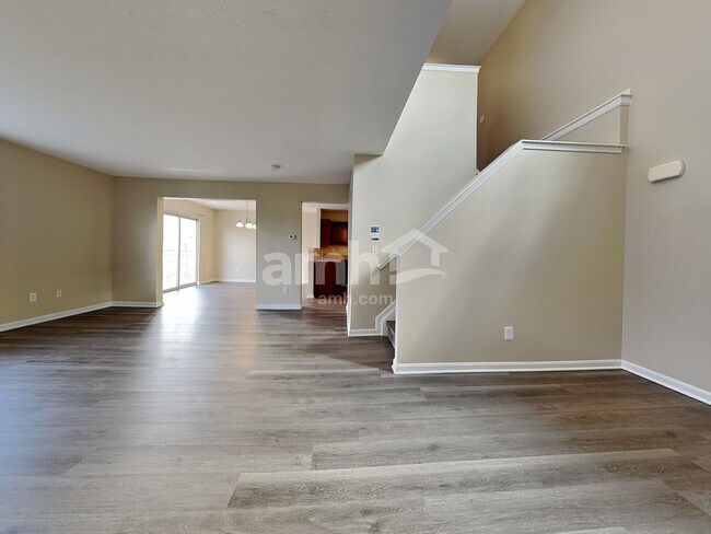 Building Photo - 10654 Sinclair Dr