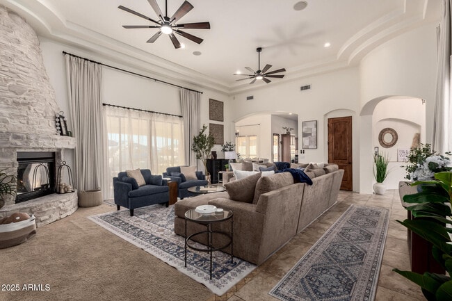 Building Photo - 2506 S 186th Dr