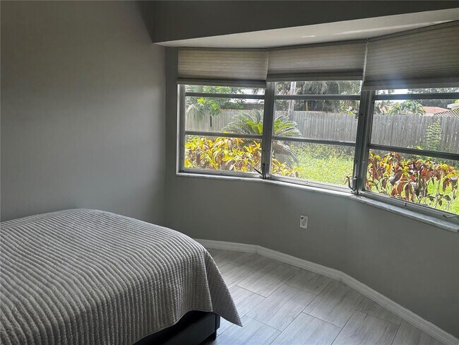 Building Photo - 3702 Meyer Pl