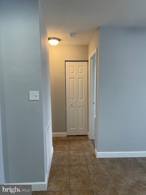 Building Photo - 604 Green Tree Ln