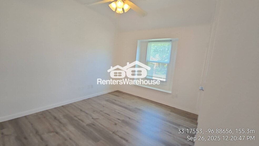 Building Photo - 2600 Redcedar Dr