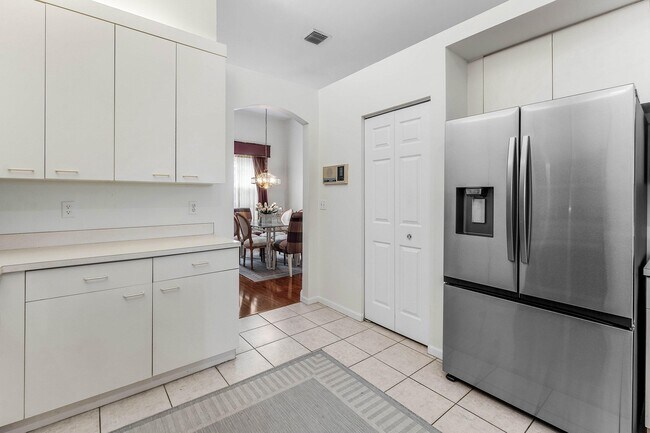 Building Photo - 4378 Danielson Dr