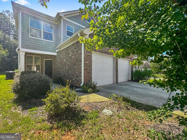 Building Photo - 206 Daisy Cir