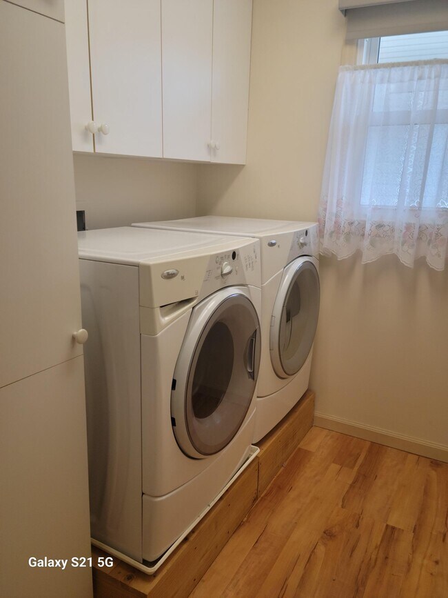 Building Photo - 140 Shelley Ln