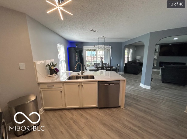 Building Photo - 9982 Big Bend Dr