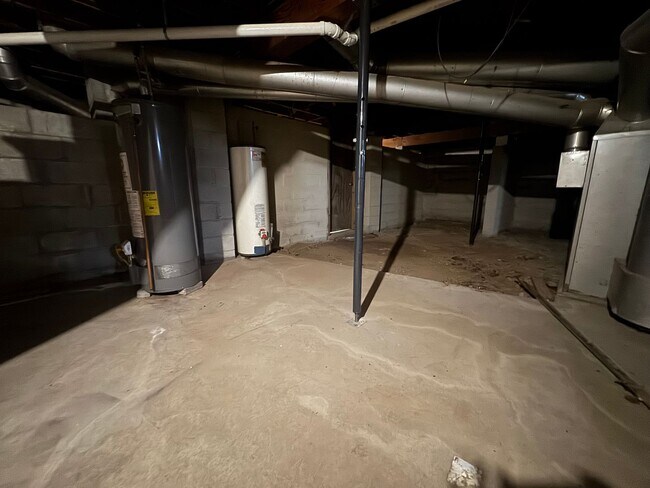 Building Photo - Charming 2-bedroom, 1-bathroom Ground Floor Apartment in Independence