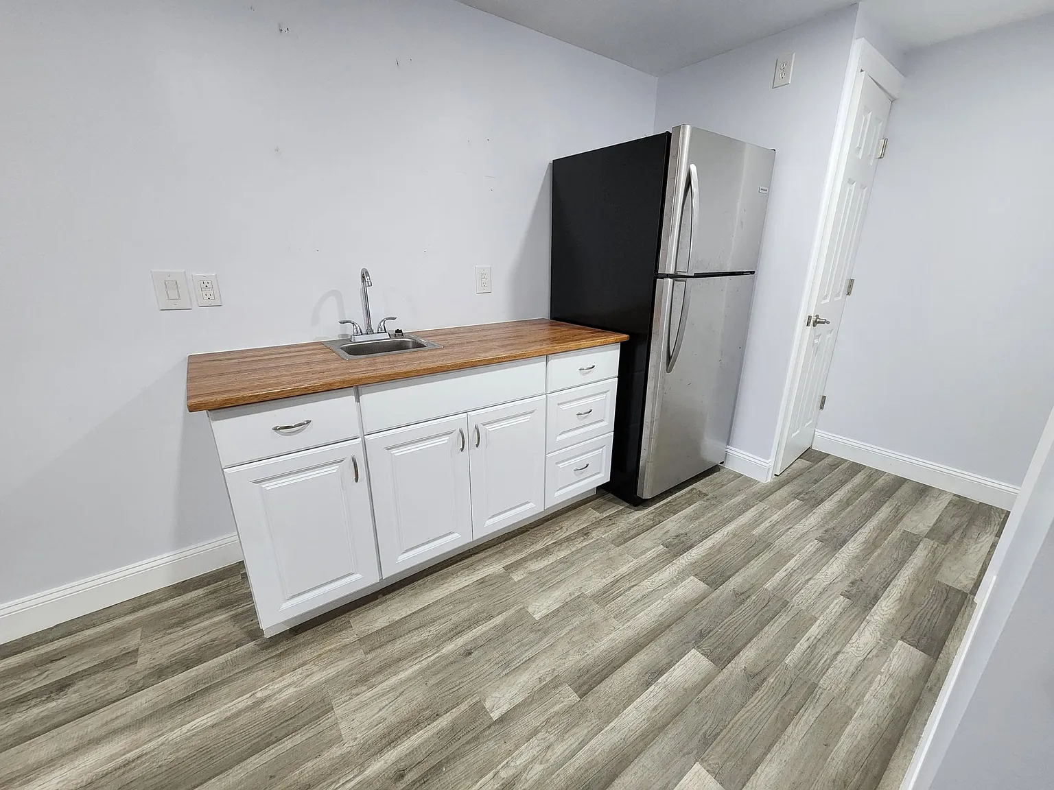 Building Photo - 4812 Jessica Suzanne Dr