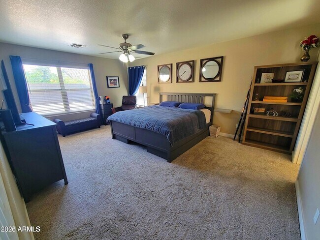 Building Photo - 10841 E Forge Cir
