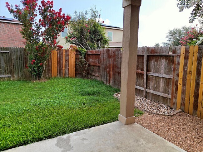 Building Photo - 7915 Moss Springs Ct