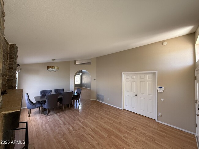 Building Photo - 5138 W Oraibi Dr