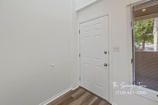 Building Photo - 5448 Fiesta Ln
