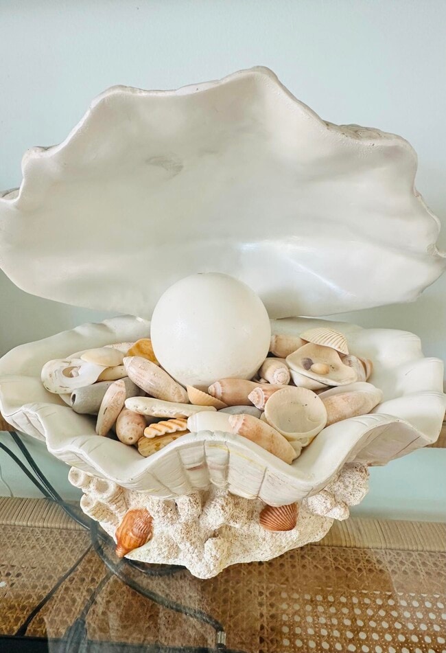 Building Photo - 420 Celestial Way