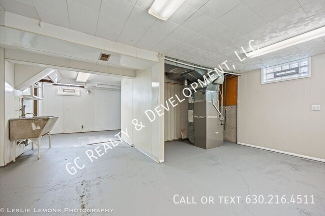 Building Photo - ***2 FREE WEEKS RENT! 3 BDRM DETACHED RANC...