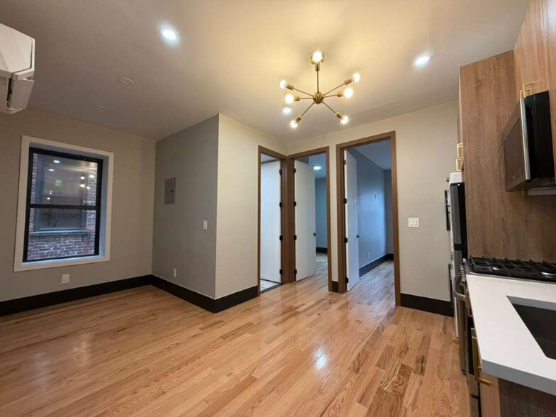 Building Photo - 20 Reed St