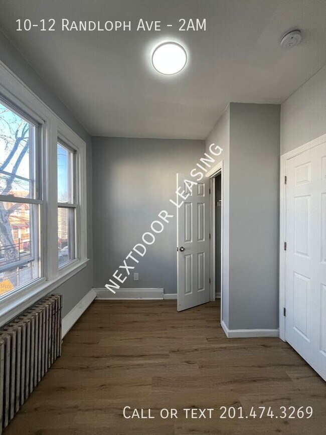 Building Photo - 10-12 Randloph Ave-2AM