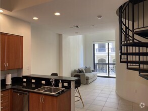 Building Photo - 801 S Olive Ave