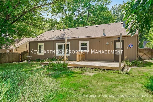 Building Photo - 7517 Rainbow Dr