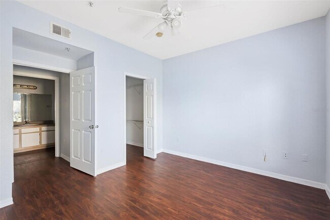 Building Photo - 6071 Westgate Dr