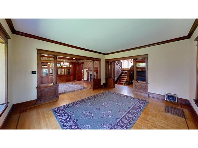Building Photo - 216 Litchfield Ave SE