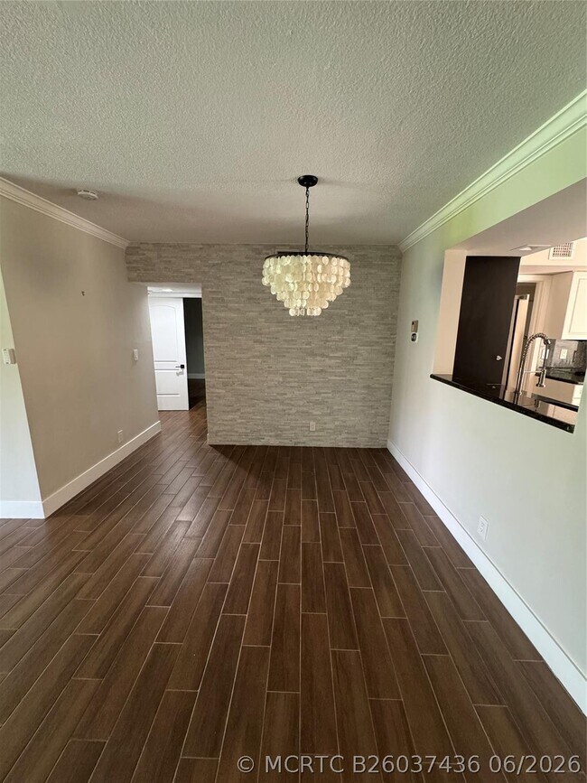 Building Photo - 7741 La Mirada Dr