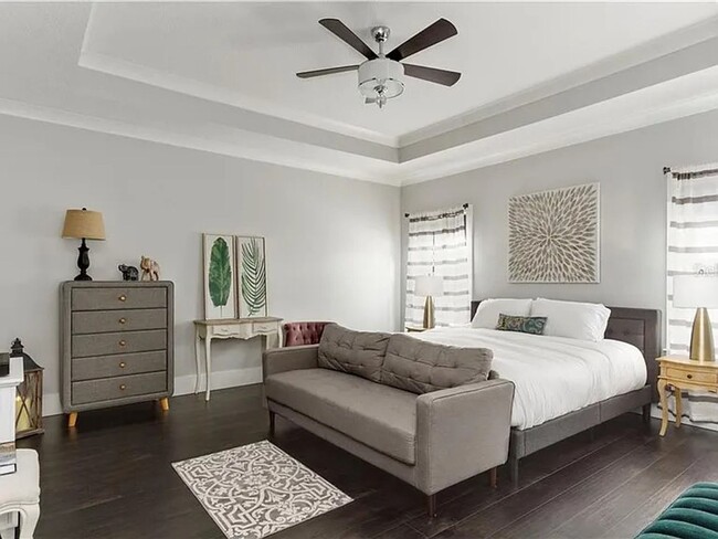 Building Photo - Exquisite 4-Bed, 5.5-Bath Executive Retrea...